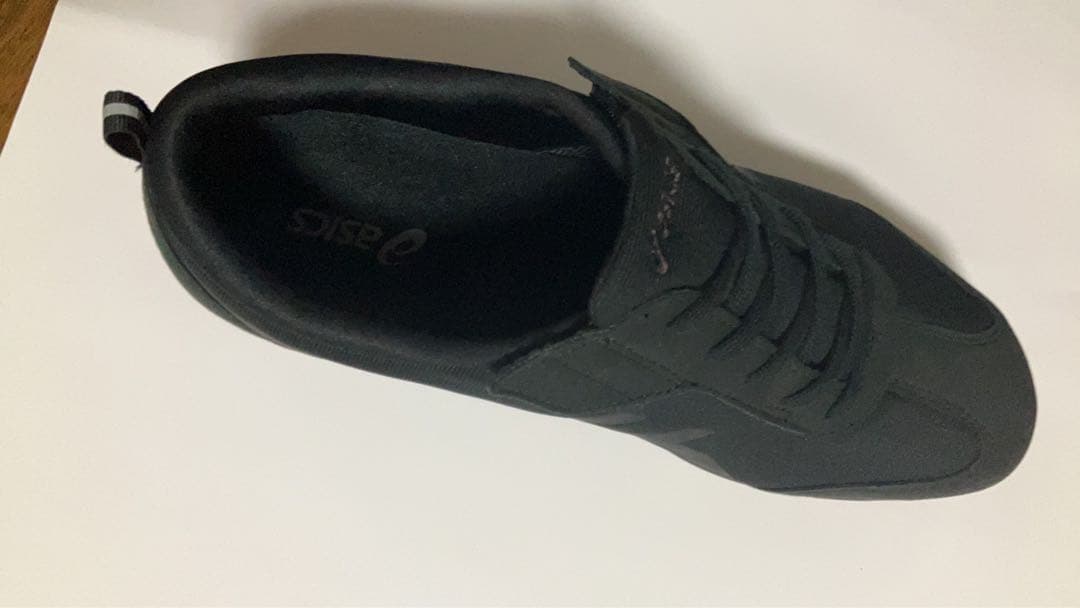 asics ブラック スニーカーの写真3枚目