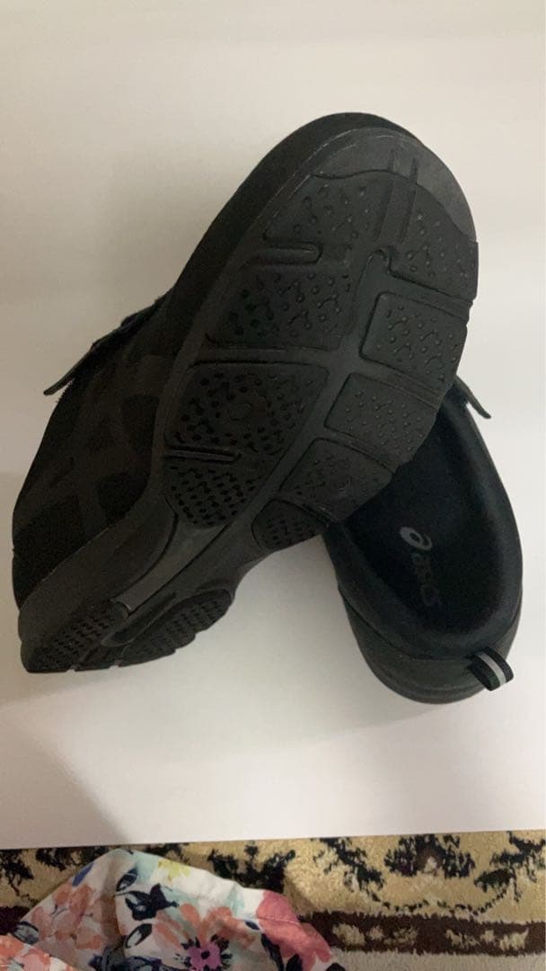 asics ブラック スニーカーの写真5枚目