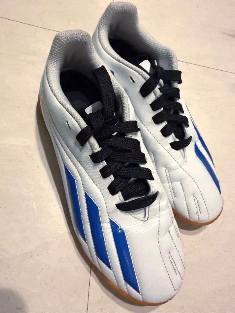 adidas アディダス フットサルシューズ deportivo 22.5の写真2枚目