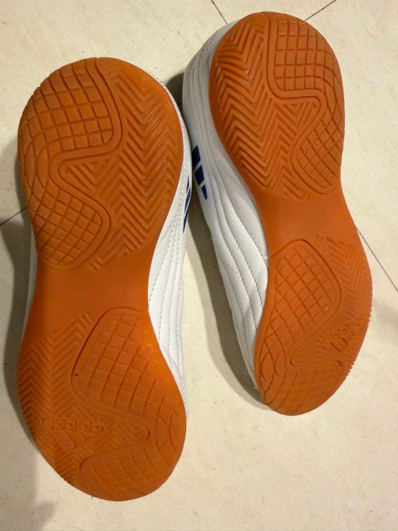 adidas アディダス フットサルシューズ deportivo 22.5の写真3枚目