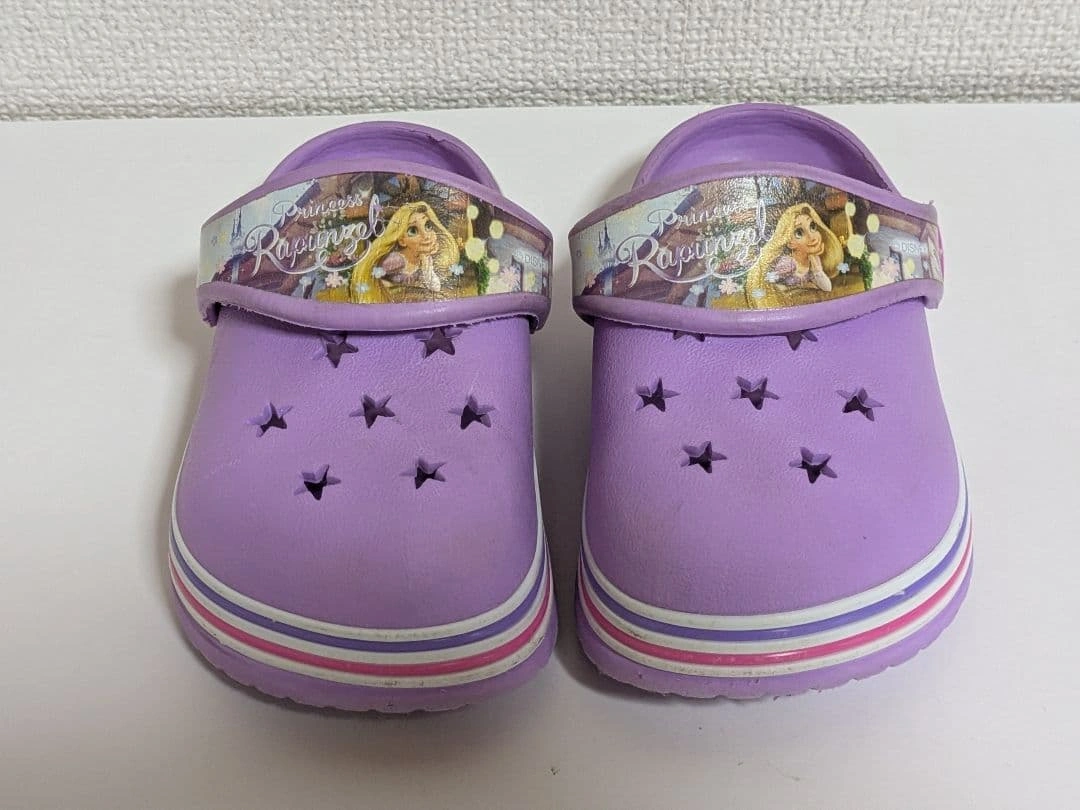 ディズニー ラプンツェル クロッグサンダル 15cm パープル 女の子 キッズの写真2枚目