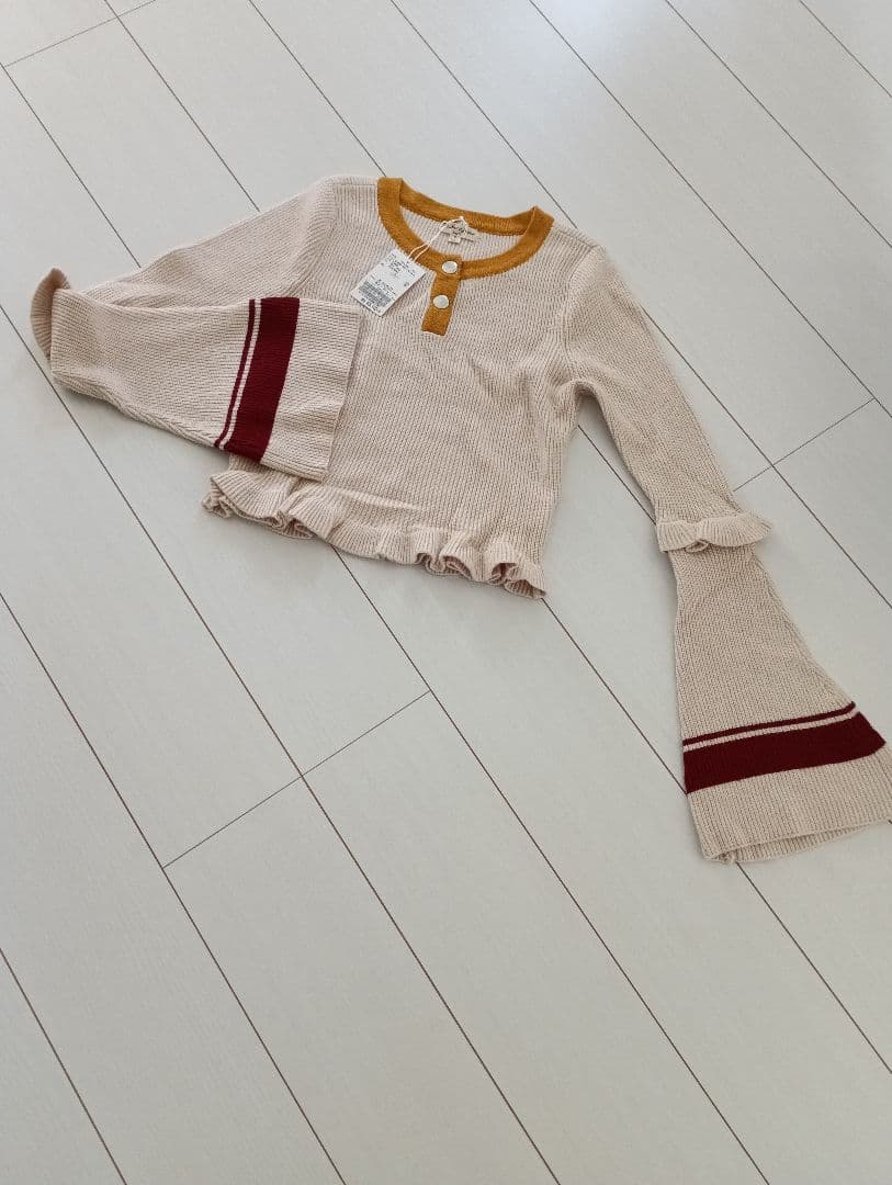 Spick＆Spanベルスリーブトップの写真2枚目