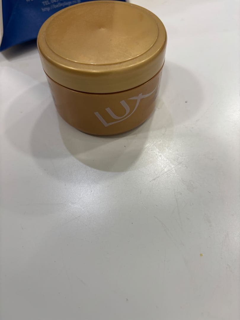 LUX ゴールド グリースの写真3枚目