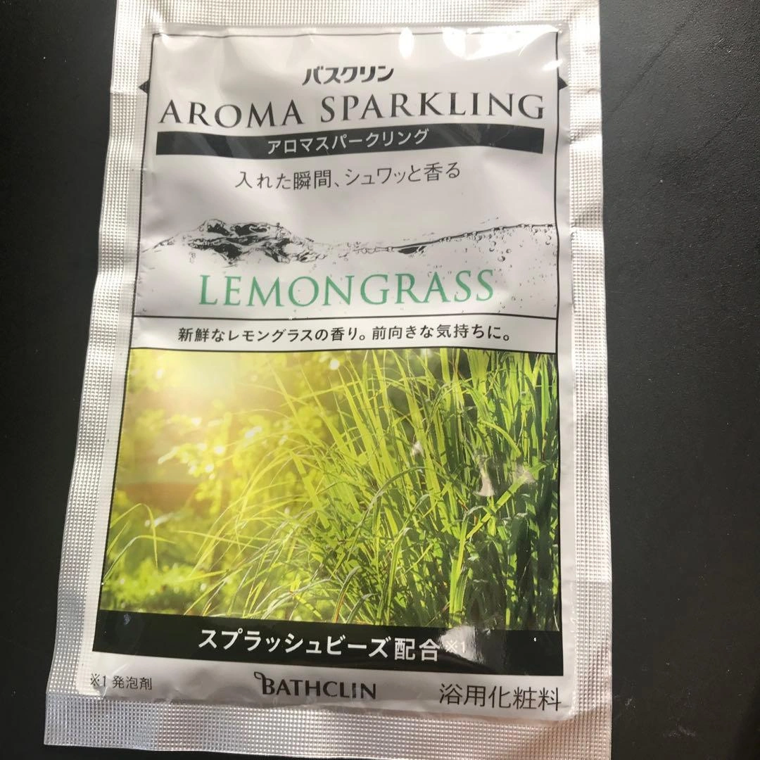 バスクリン AROMA SPARKLING LEMONGRASS 30g