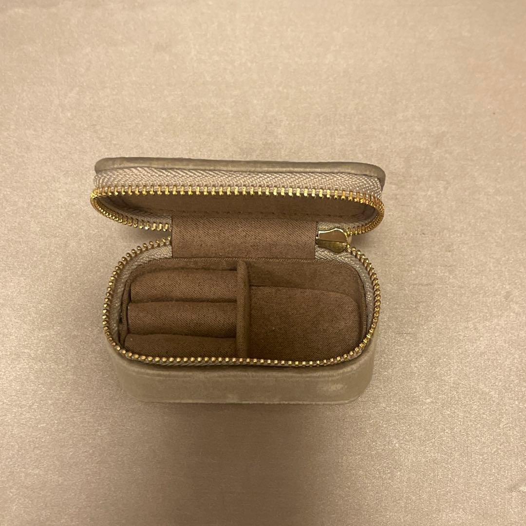 新品未使用】アクセサリーケース　小型の写真2枚目