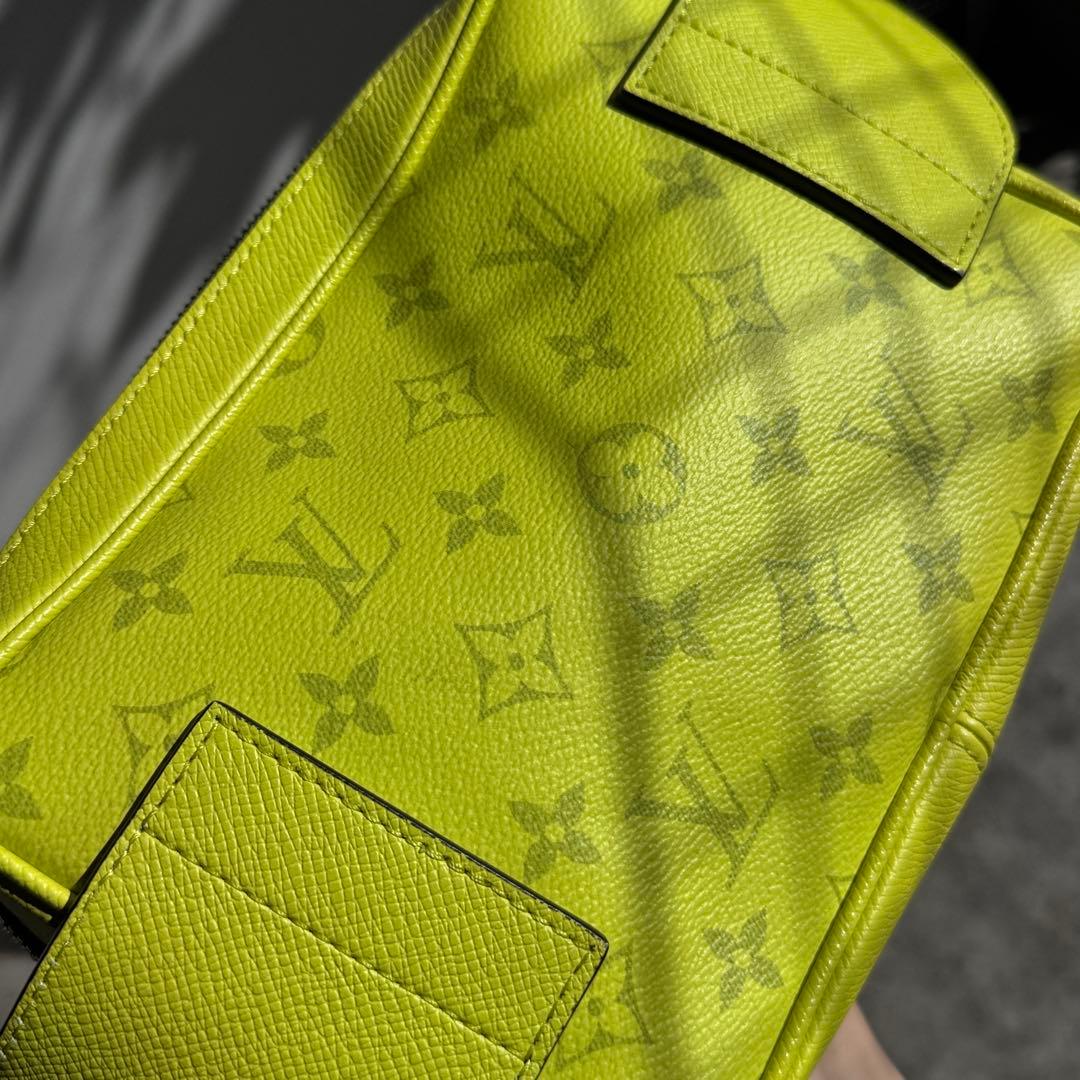 美品 ルイヴィトン ウエストバッグ バムバッグ ジョーヌ モノグラム エクリプスの写真6枚目