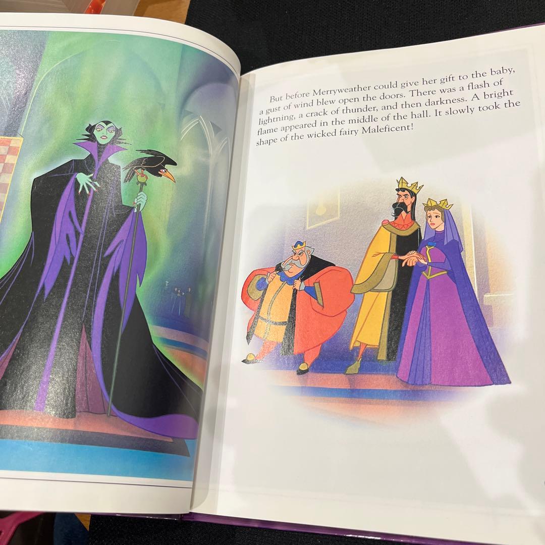 ディズニー 眠れる森の美女 英語絵本 ハードカバーの写真2枚目
