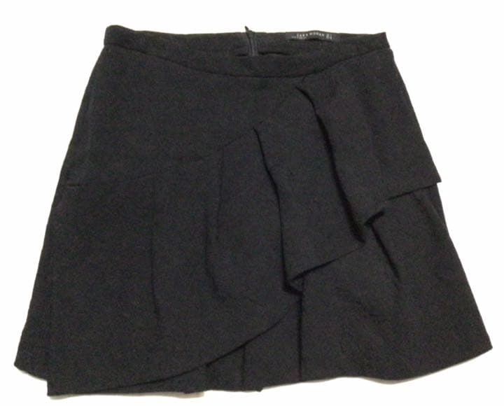 美品 ザラ ジャガード地柄 フリルスカート ヒップハング 黒 日本M/ usSの写真6枚目