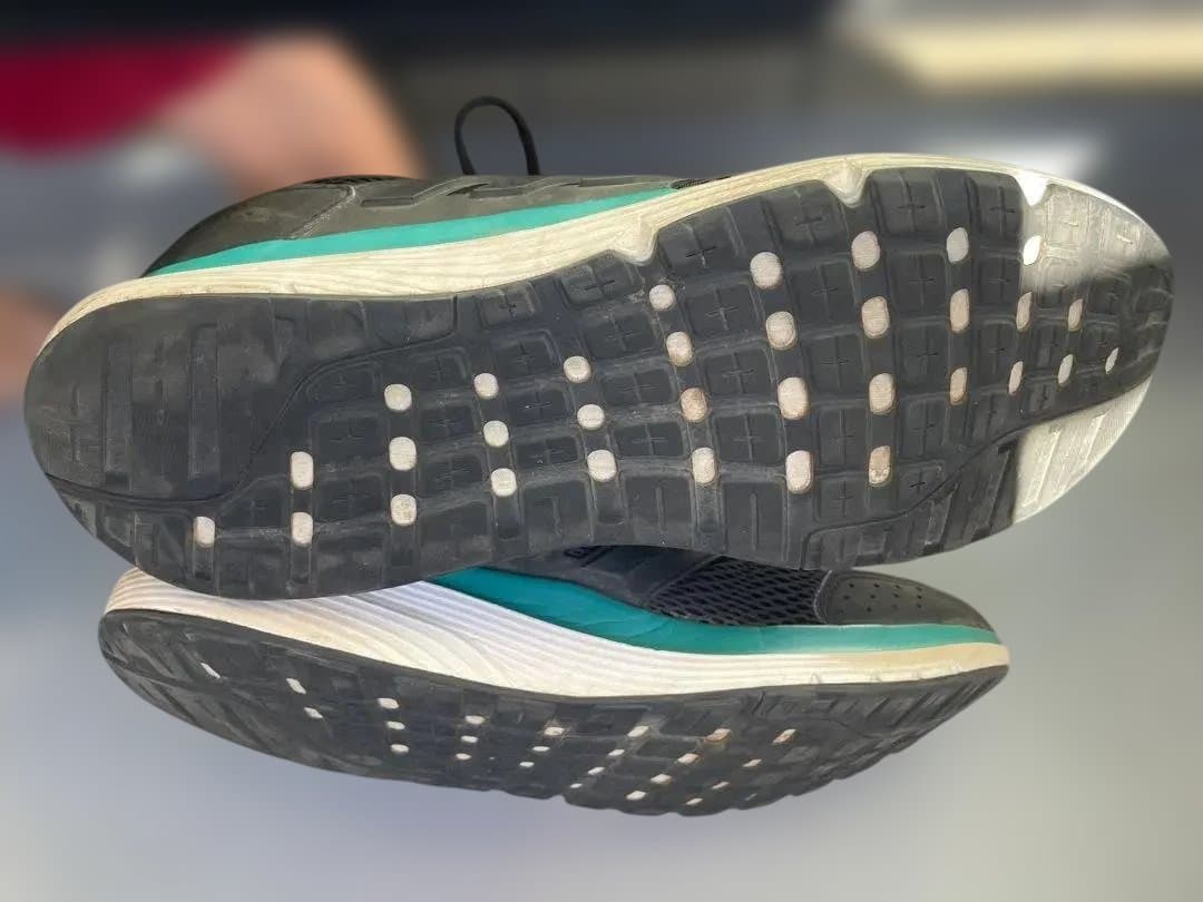 adidas メンズ スニーカー ブラック/グリーンの写真2枚目