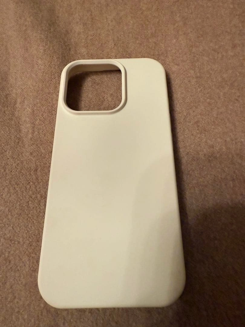 iPhone16Pro用 リキッドシリコンケース,ソフトバックプロテクションの写真2枚目