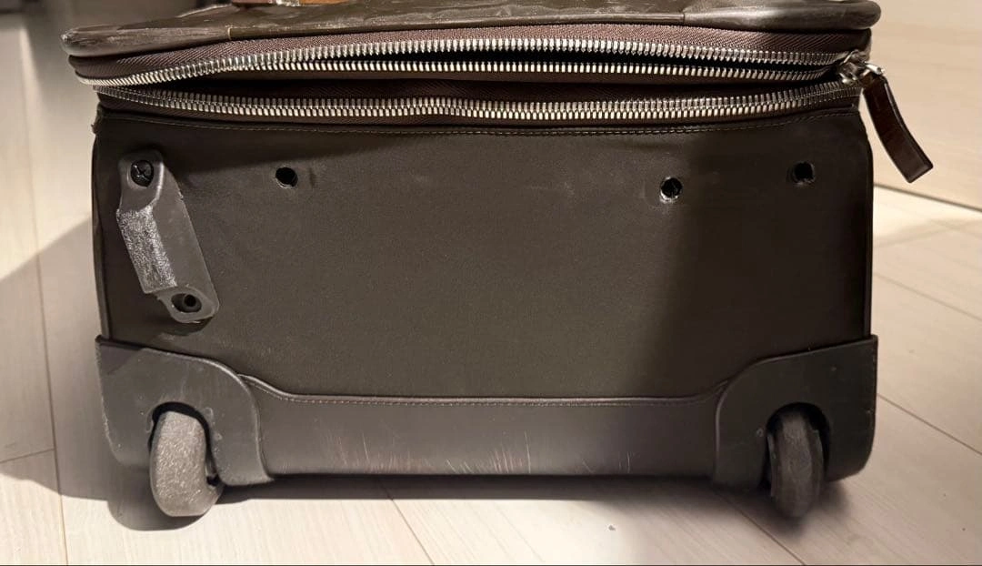 TUMI Alphaガーメントキャリー 2輪 機内持ち込みバリスティックナイロンの写真2枚目