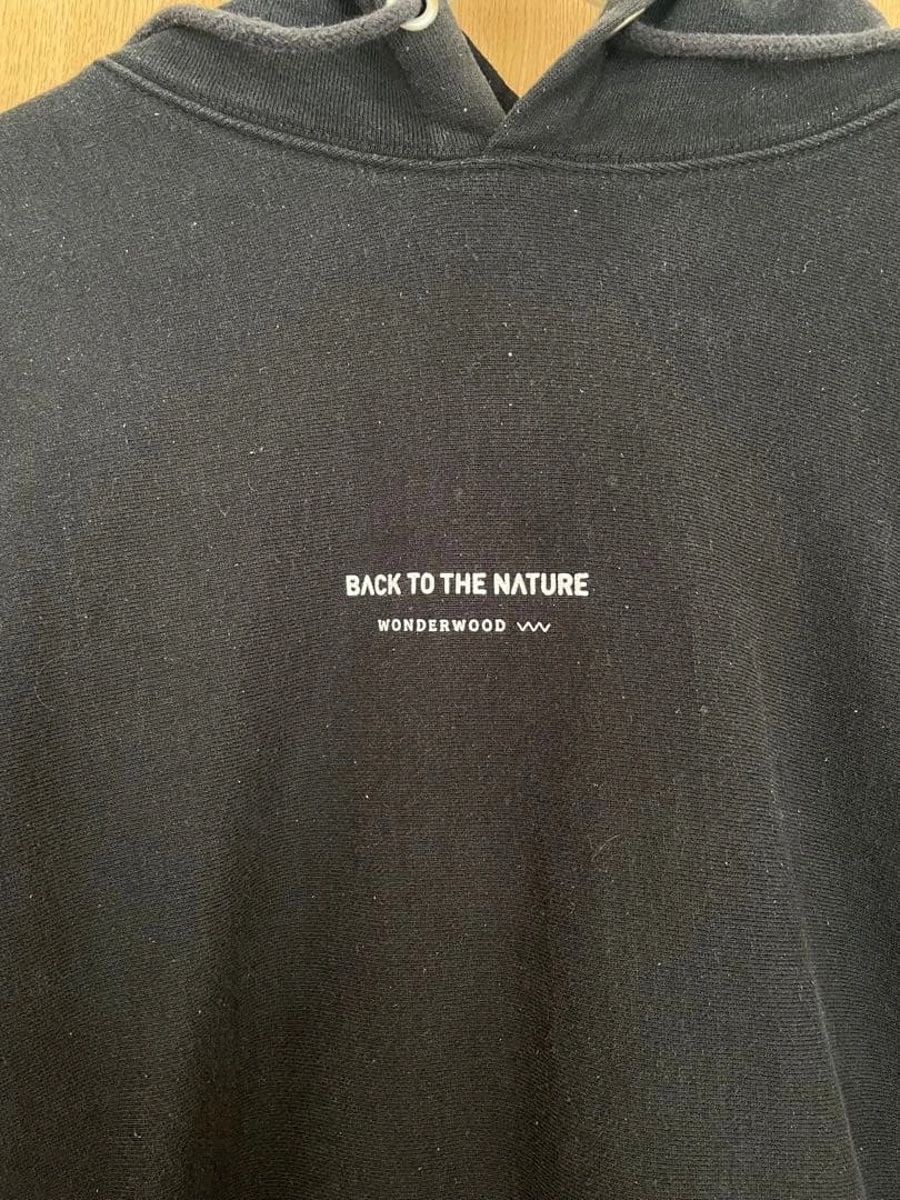 美品 BACK TO THE NATURE パーカー ブラック XLの写真2枚目