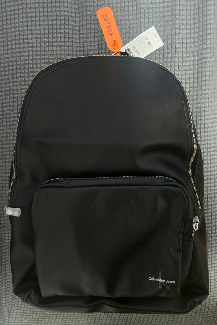 ✨新品タグ付き Calvin Klein リュック✨の写真5枚目