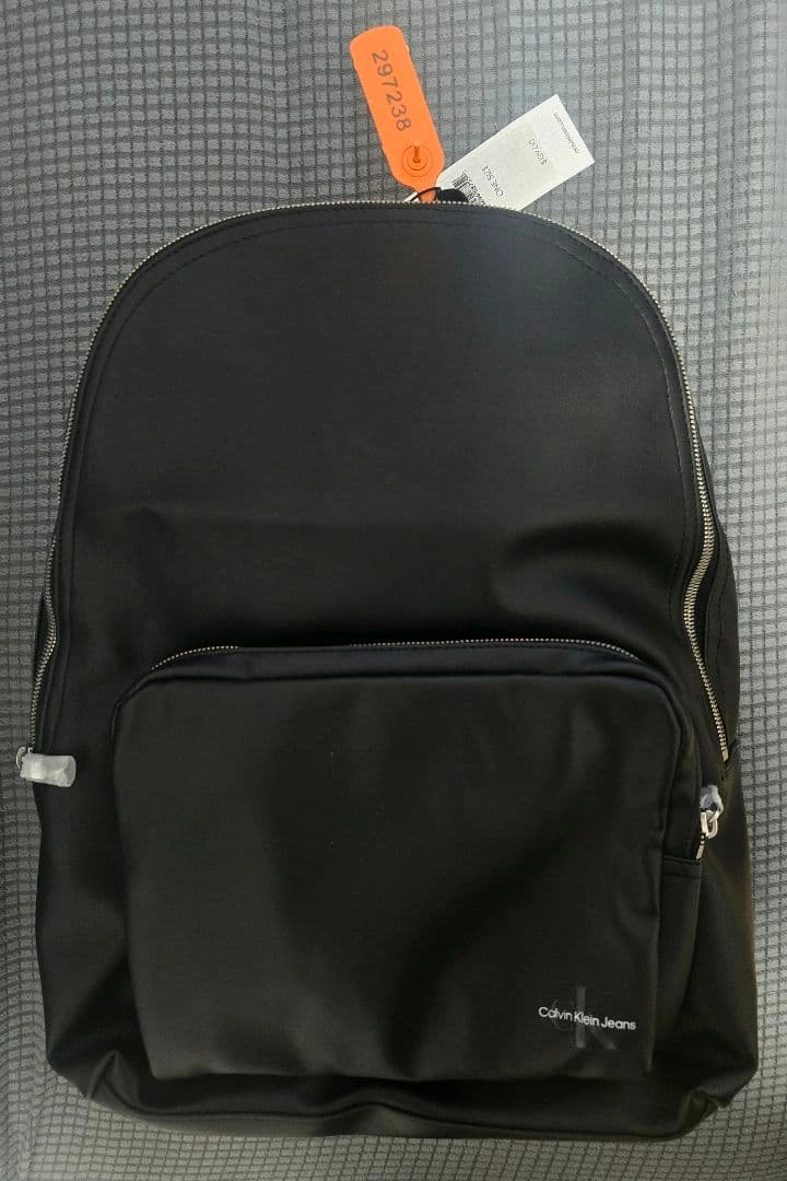 ✨新品タグ付き Calvin Klein リュック✨の写真5枚目