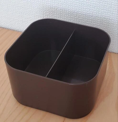 【無料】100均小物入れ