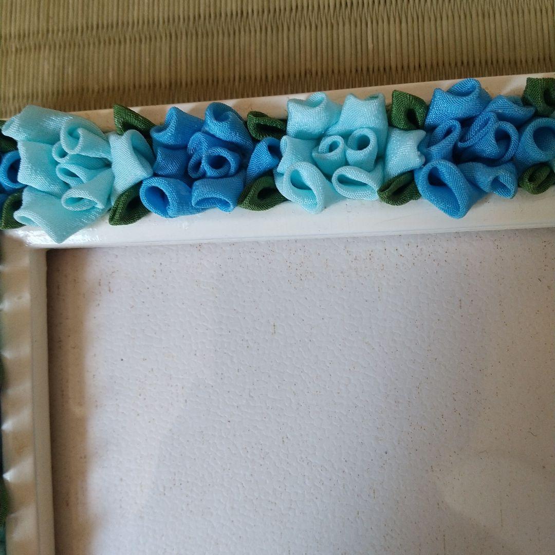 手作り。つまみ細工のフォトフレーム。バラの花の写真2枚目