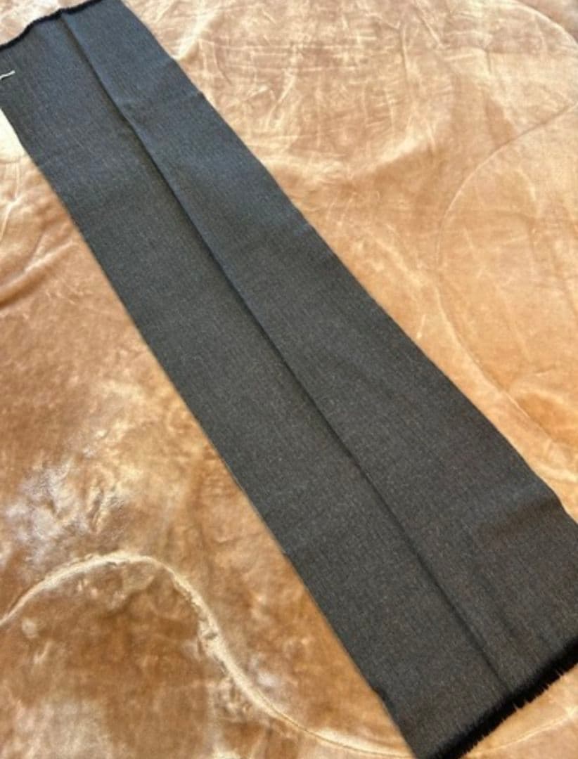 【極美品】BEAMS HEART ウール100% ヘリンボーン マフラー 日本製の写真3枚目