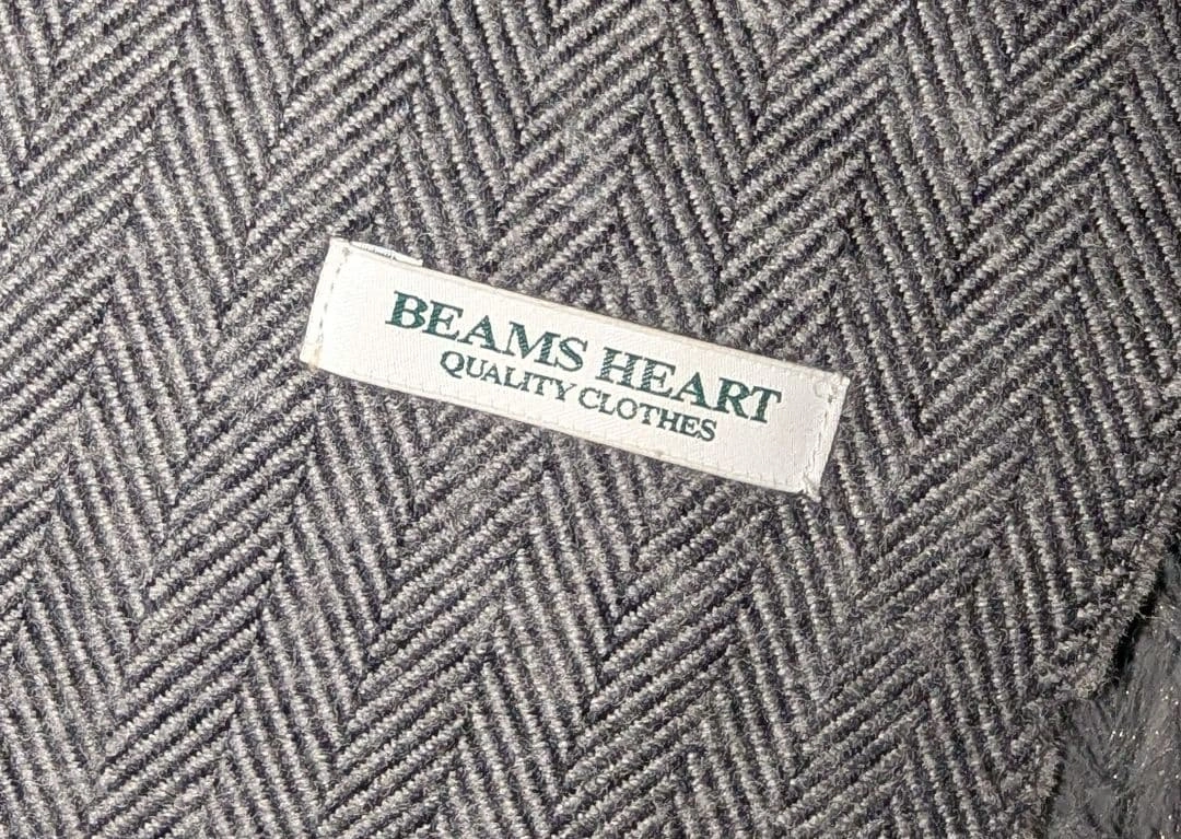 【極美品】BEAMS HEART ウール100% ヘリンボーン マフラー 日本製の写真5枚目