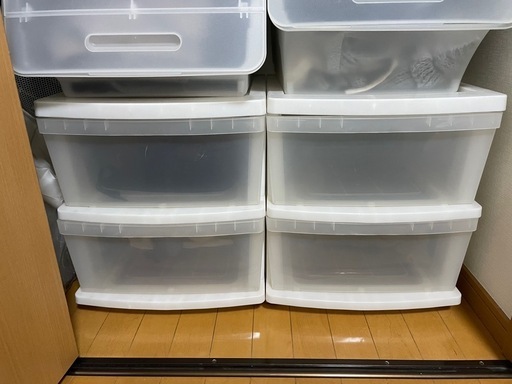 プラスチック衣装ケース (4連)