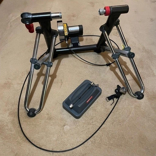 【再再値下げ・静音・安定】ミノウラ V270 固定ローラー台 付属品多数(前輪台・クイック付)の写真5枚目