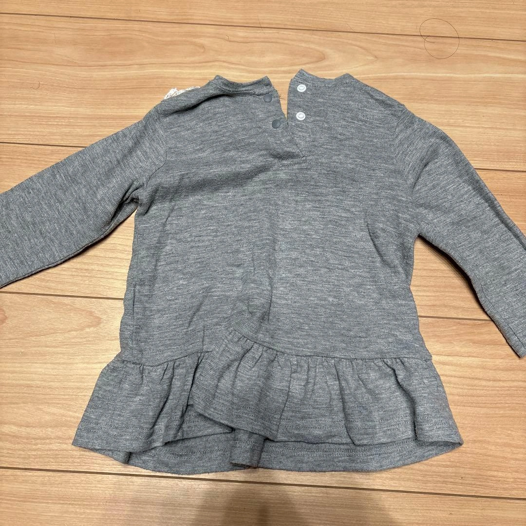 グレー 長袖 Tシャツ 90サイズの写真2枚目