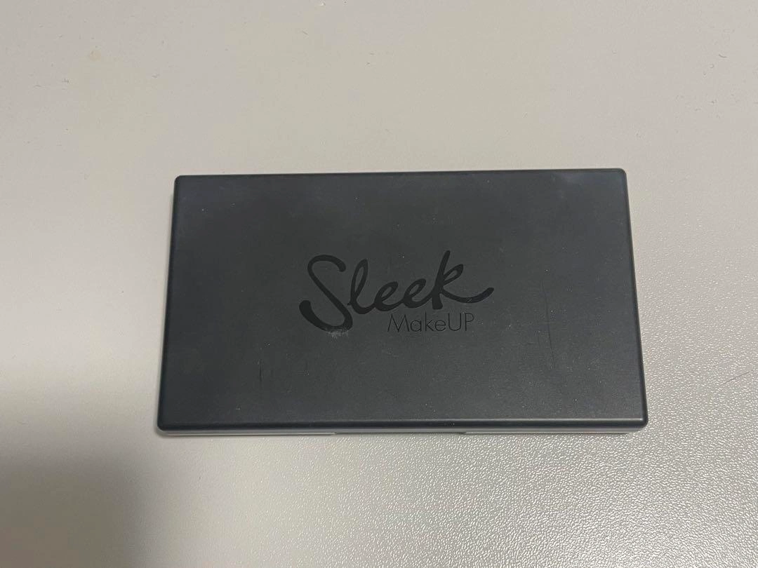 SLEEK face form チック・ハイライト・シェディング一体の写真2枚目