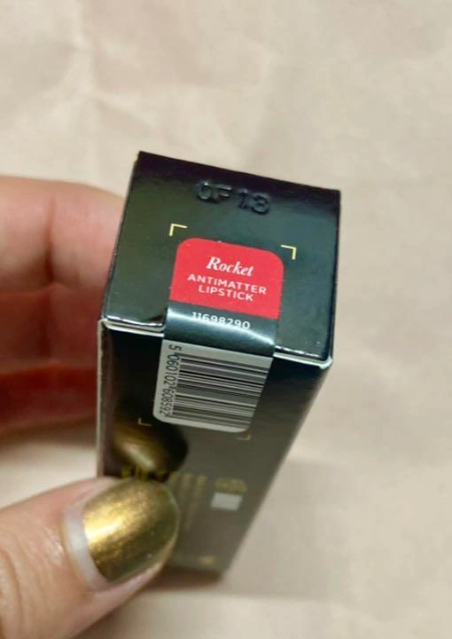 【新品】Illamasqua アンチマターリップ 4.15gの写真2枚目