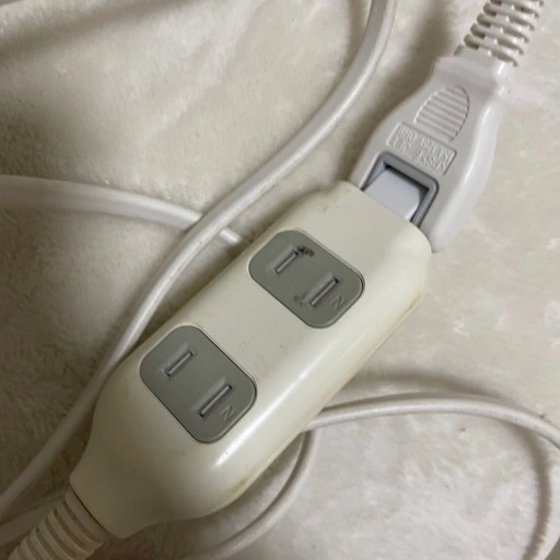 【オーム電機】延長コード 電気タップ 2mの写真2枚目