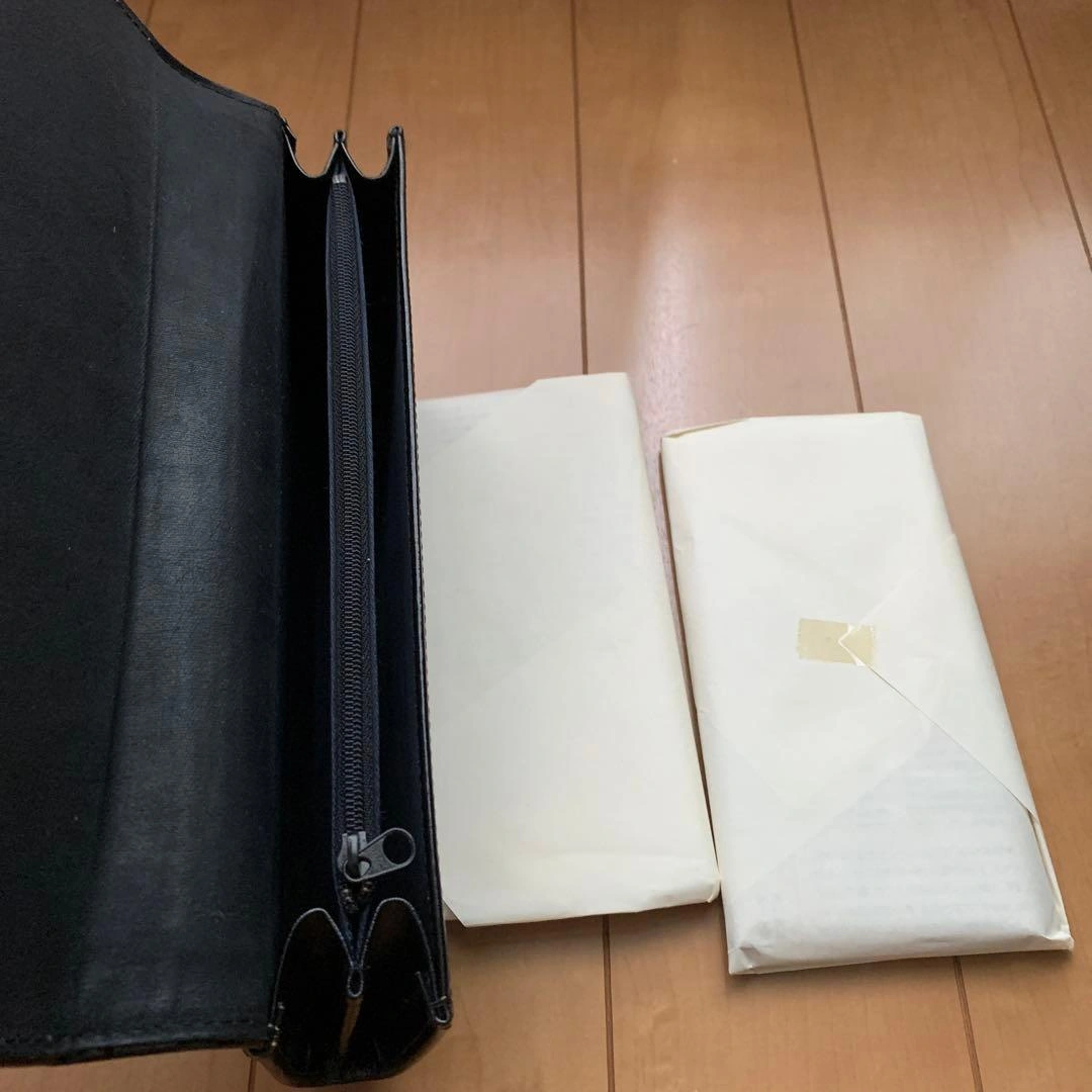 レディース クラッチバック フォーマルバック 美品の写真4枚目