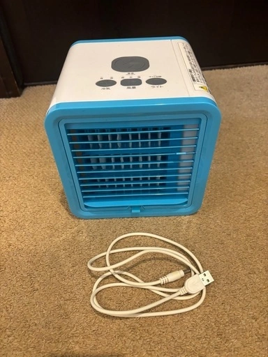 緊急値下げ!エコでひんやり潤い(๑>◡<๑)節電コンパクト冷風扇