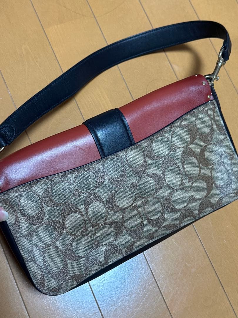 コーチ ショルダーバッグの写真2枚目