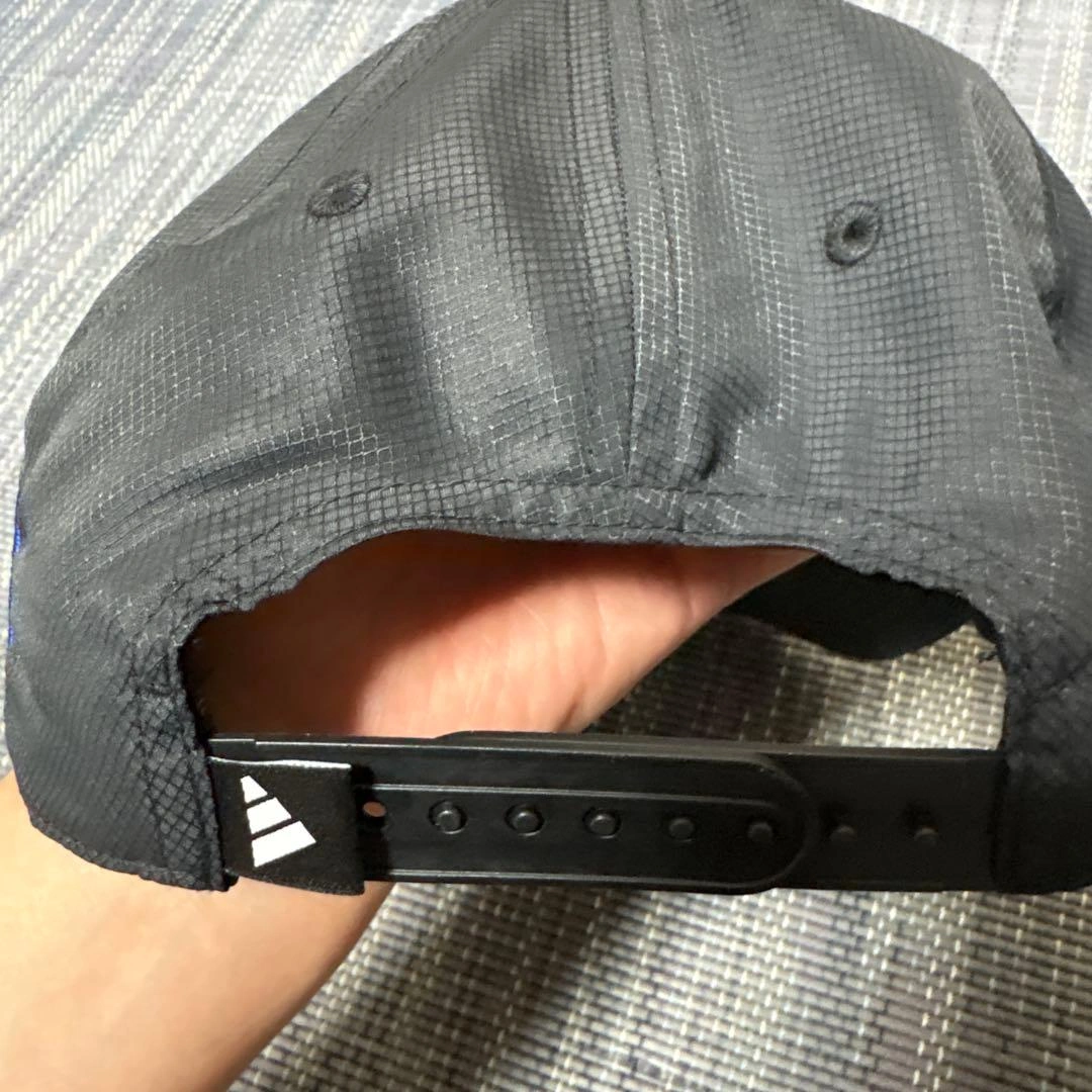 【adidas】ゴルフキャップ 黒の写真3枚目