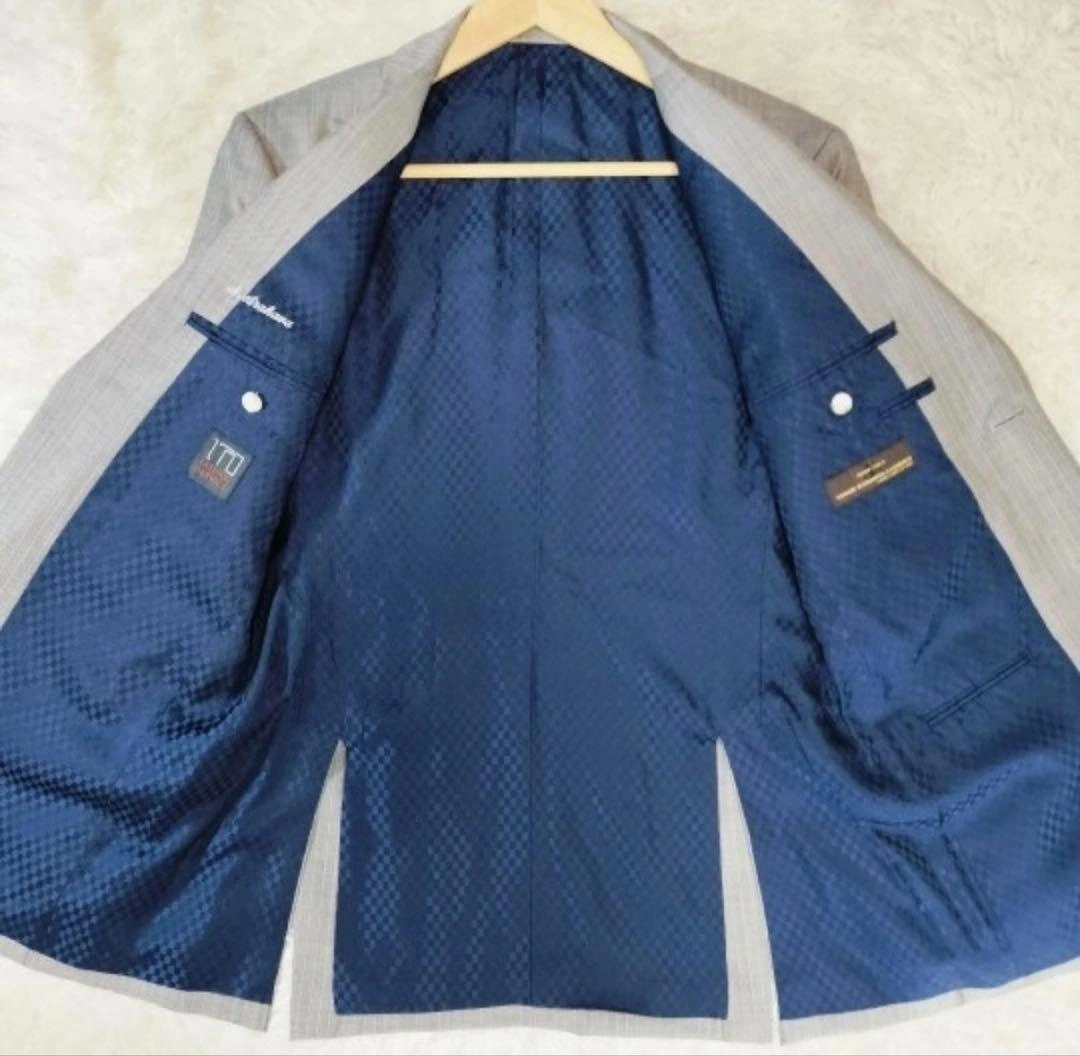 【美品】イタリア製カノニコ120's ストライプスーツ グレー M〜Lの写真3枚目