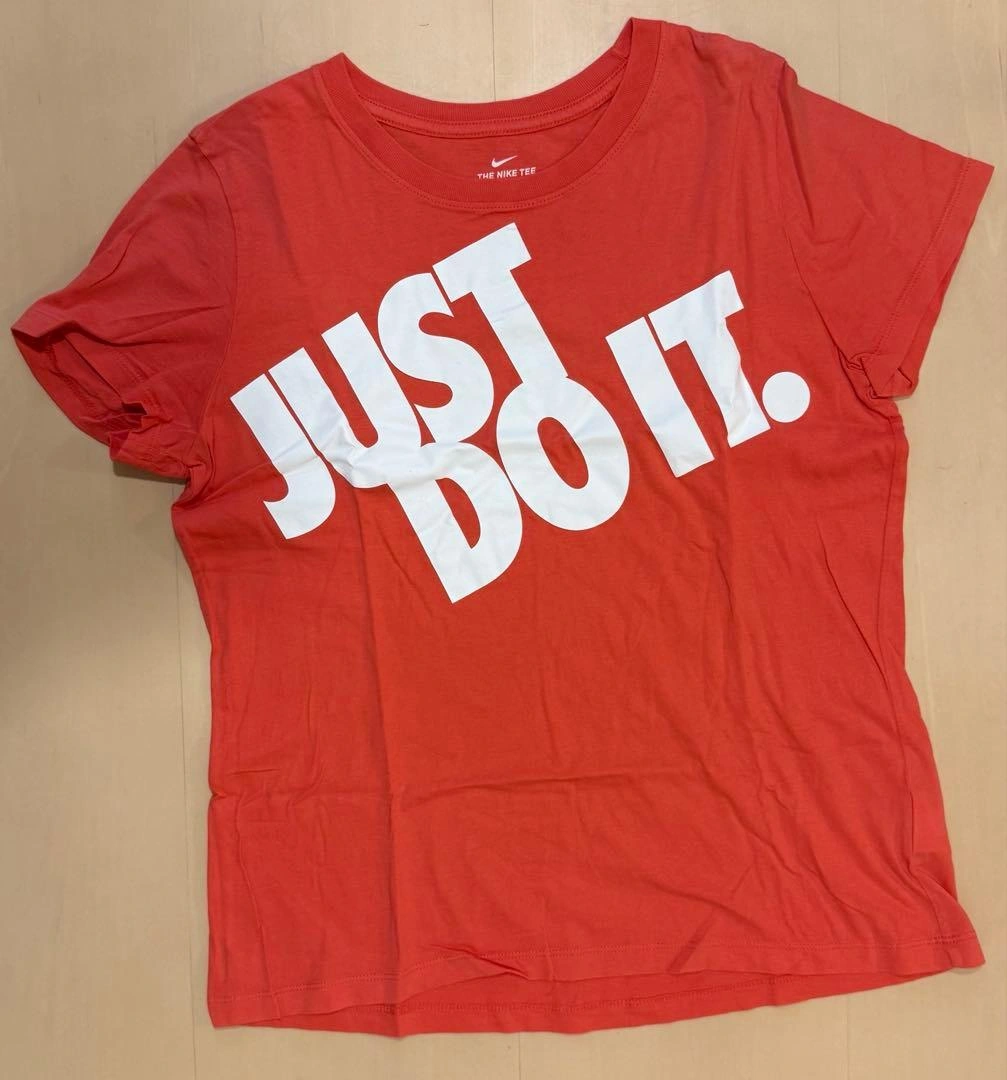 Nike Tシャツ