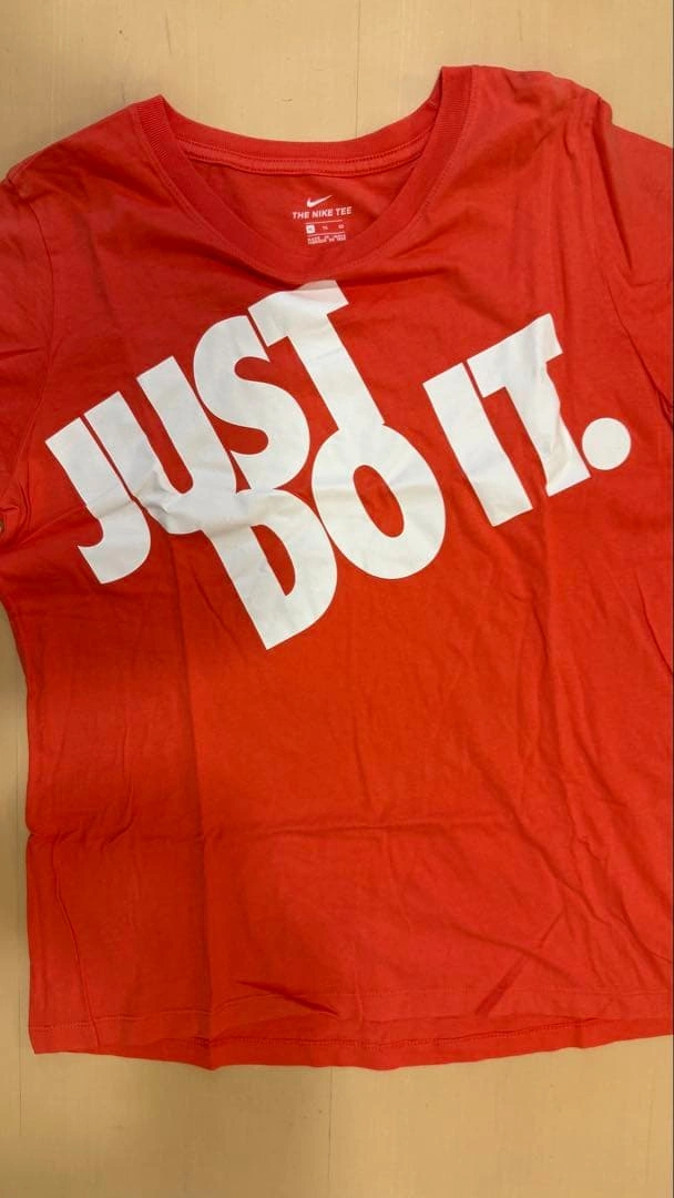Nike Tシャツの写真3枚目