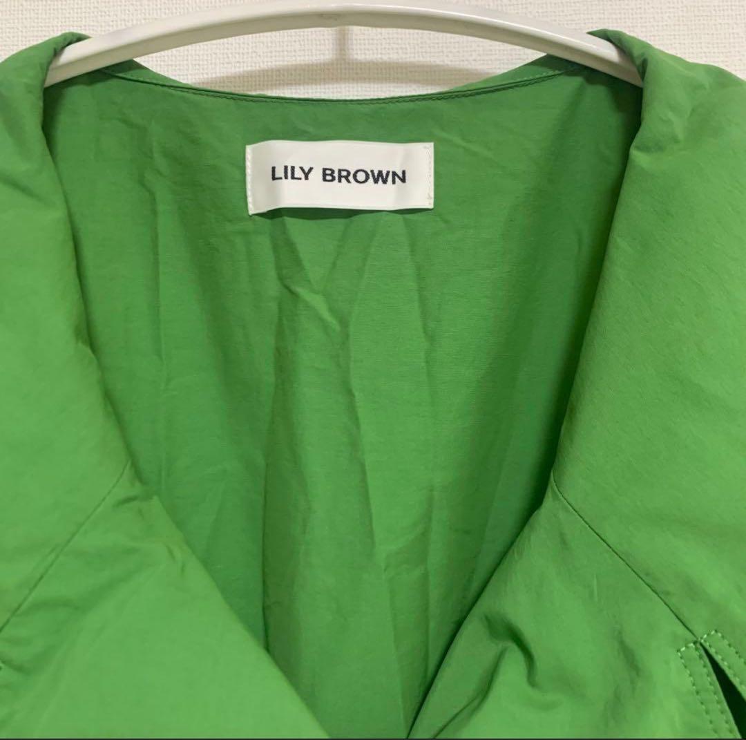 完売品 LILY BROWN デコルテトレンチワンピース グリーン Sの写真7枚目