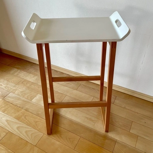【IKEA】北欧デザイン ハイチェア 2脚セット(木製脚×ホワイト座面)の写真2枚目