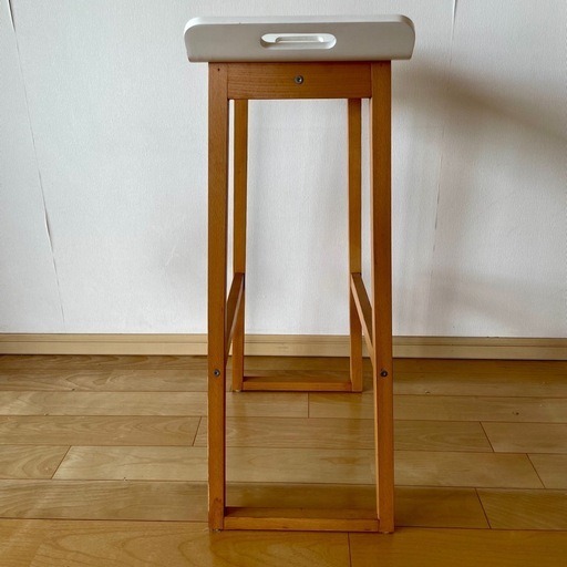 【IKEA】北欧デザイン ハイチェア 2脚セット（木製脚×ホワイト座面）の写真3枚目