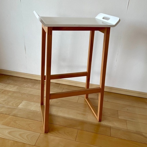 【IKEA】北欧デザイン ハイチェア 2脚セット（木製脚×ホワイト座面）の写真5枚目