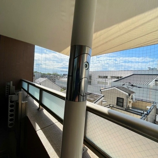 【緊急値下げ・ IKEA】ベランダに最適!パラソル&土台セット(トゥヴェトー×ブラムソーン)の写真3枚目