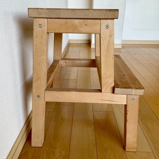 【値下げ・4/19締切】IKEA 木製ステップスツール BEKVÄM ベクヴェーム(DIY・再塗装に)の写真3枚目