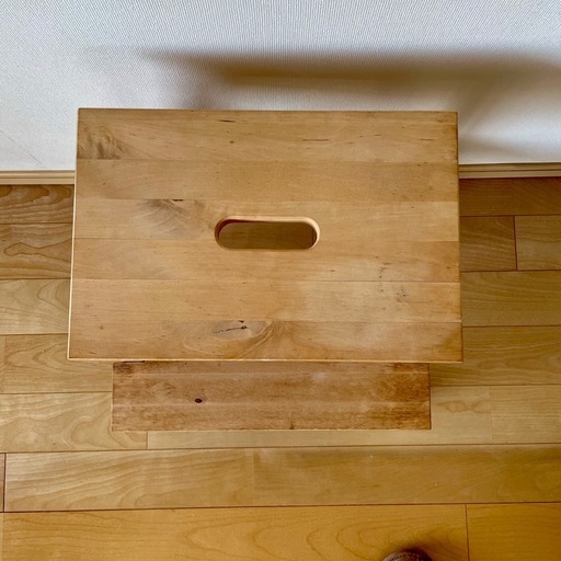 【値下げ・4/19締切】IKEA 木製ステップスツール BEKVÄM ベクヴェーム（DIY・再塗装に）の写真4枚目