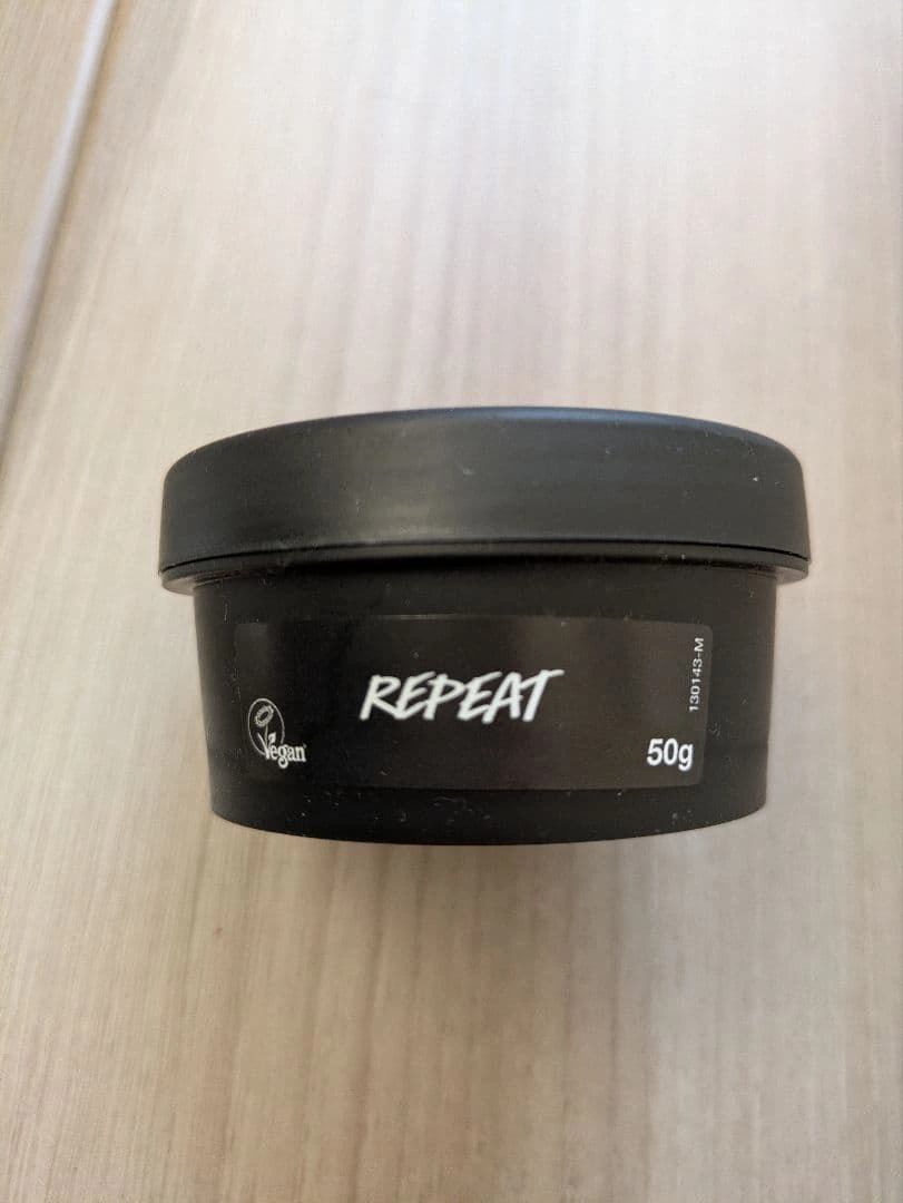 【未使用未開封】LUSH 使用期限有 フットケアセット REPEAT ケア用品(軽石?)の写真3枚目