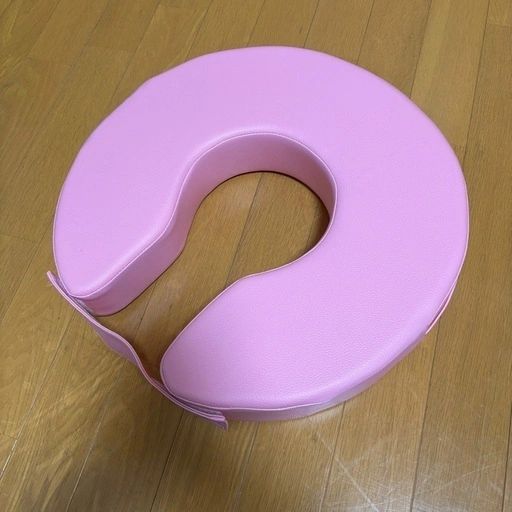 【美品】U字クッション(ピンク) 取りに来られる方優先!