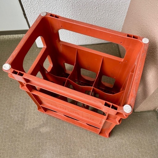 【本日限定・無料】一升瓶用プラスチックケース P箱（DIY・ベランダ棚・踏み台に）の写真2枚目