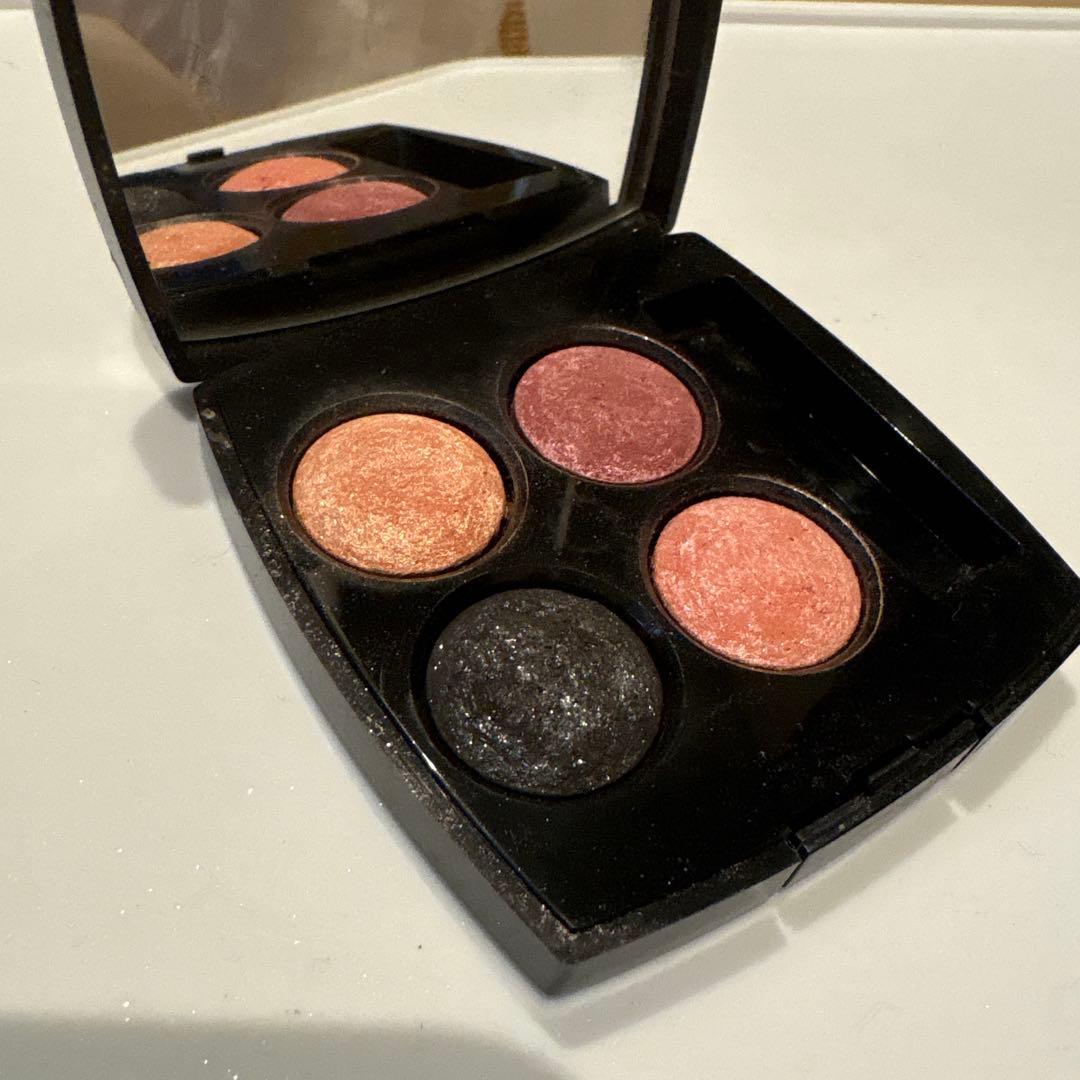 CHANEL アイシャドウパレット 4色入りの写真3枚目