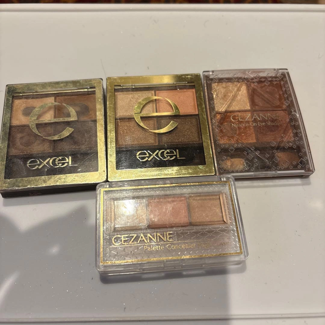 excel & CEZANNE アイシャドウパレットセット
