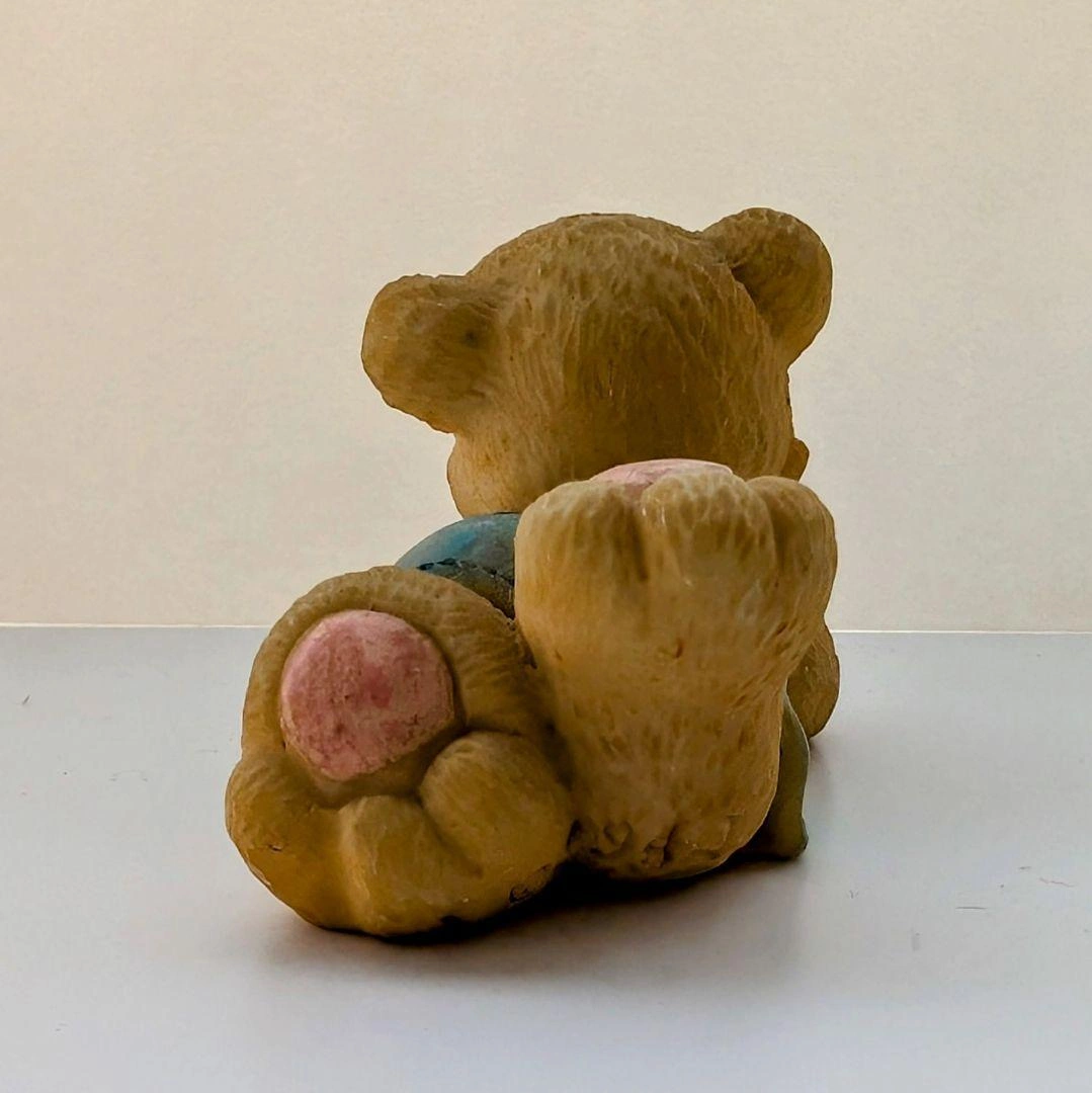 キャンディを持つクマのぬいぐるみの写真4枚目