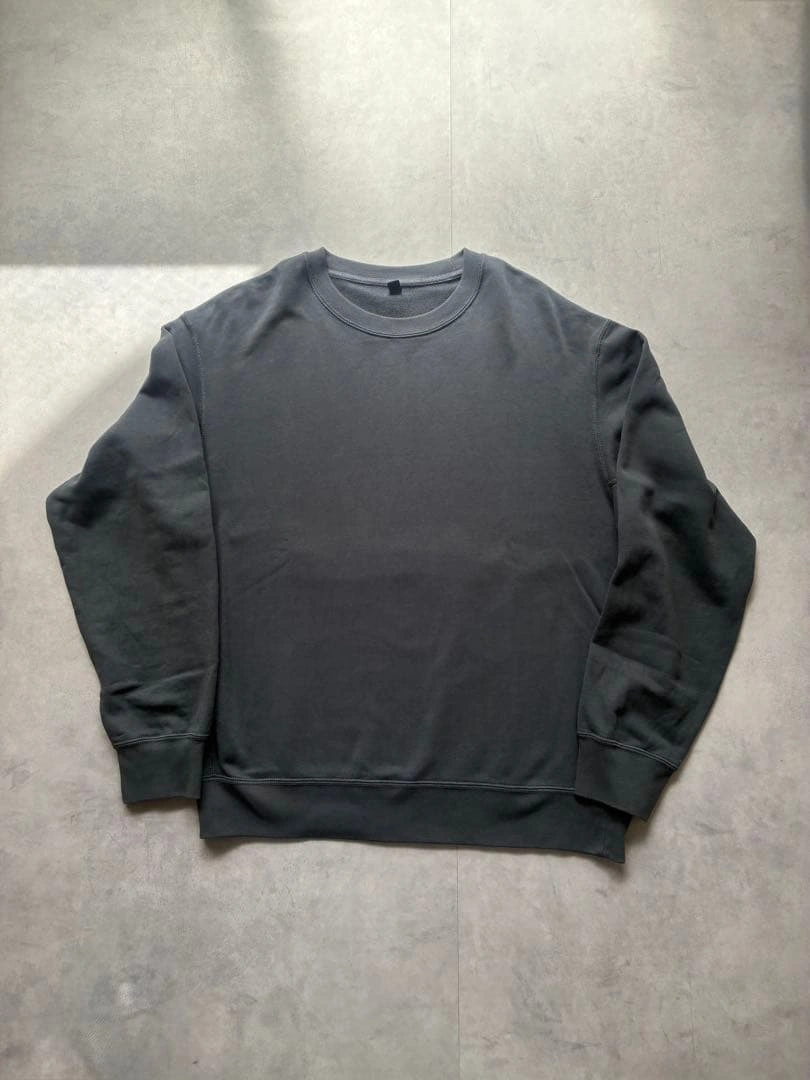 美品 UNIQLO スウェットシャツ ダークグレー L