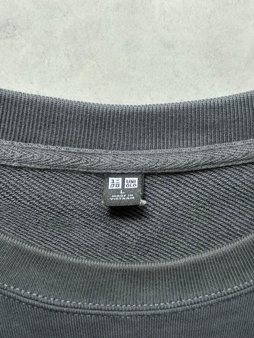 美品 UNIQLO スウェットシャツ ダークグレー Lの写真3枚目